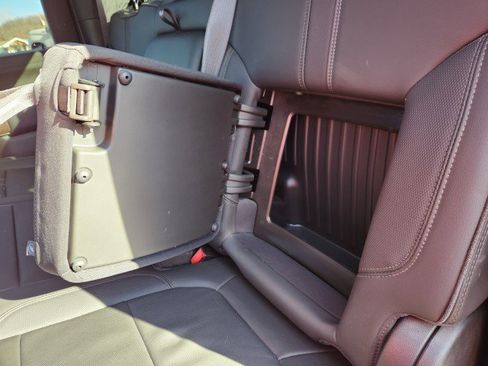 Used 2022 Chevrolet Silverado 3500 High Country w/ Z71 Off-Road Package image 25