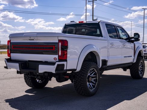 New 2026 Ford F250 Lariat w/ Black Appearance Package AWD/4WD image 6