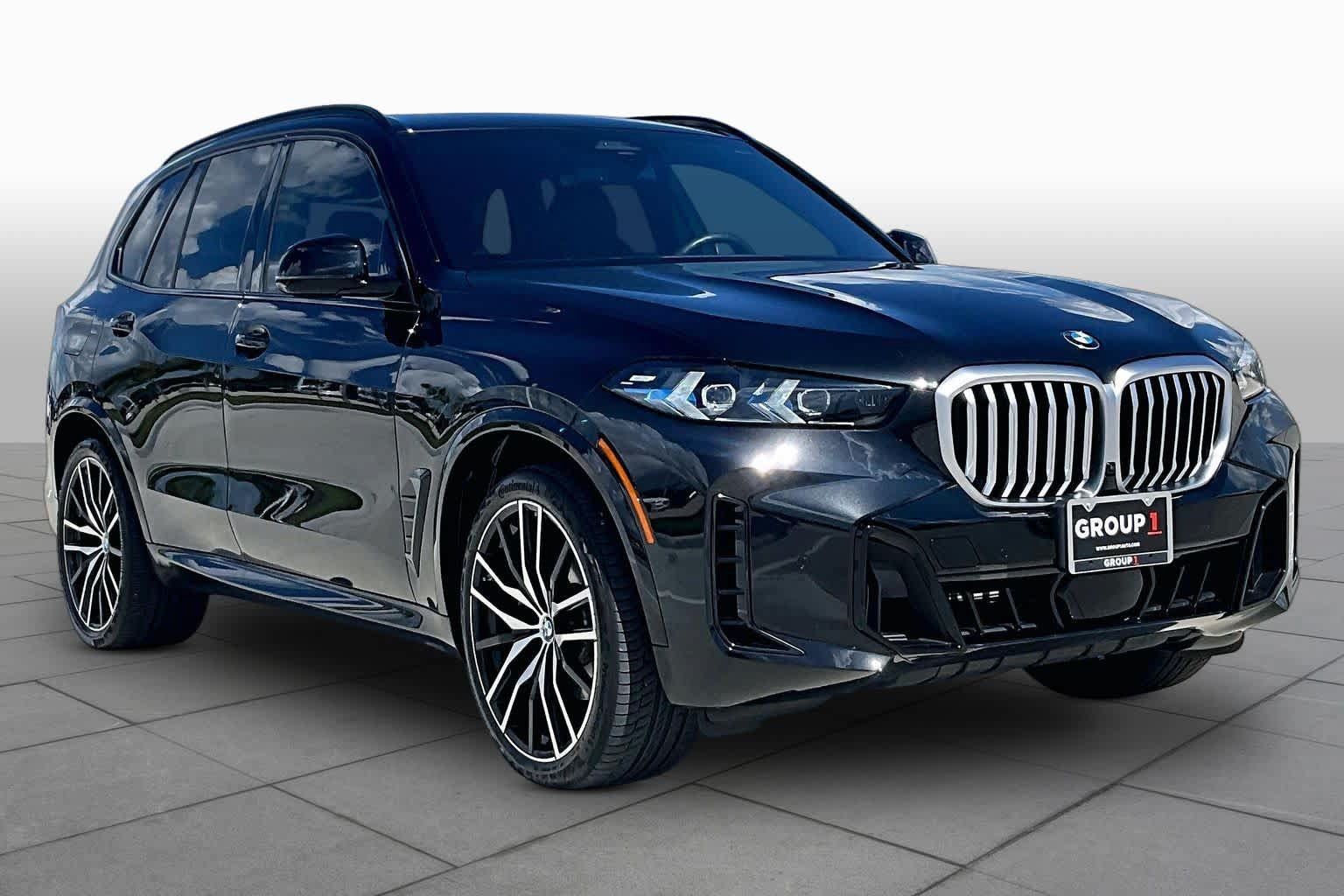 Used 2026 BMW X5 sDrive40i w/ M Sport Package RWD image 3