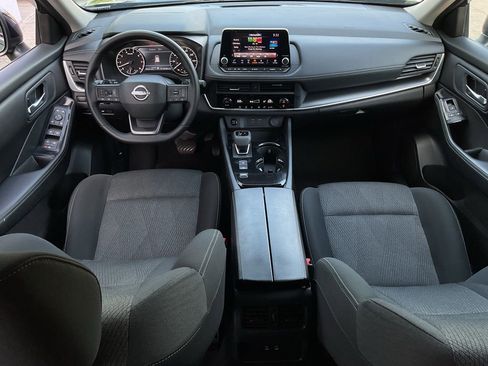 Used 2025 Nissan Rogue SV FWD image 20