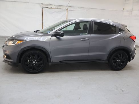 Used 2022 Honda HR-V Sport image 4