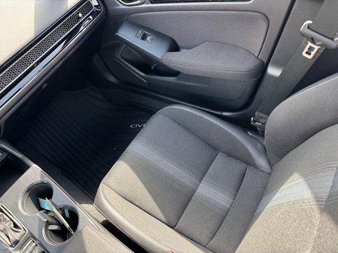 Certified 2025 Honda Civic Sport image 15