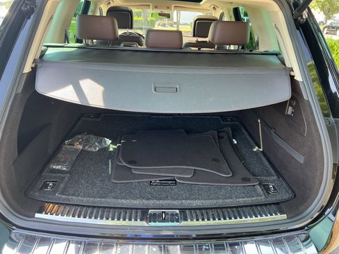 Used 2012 Volkswagen Touareg Sport AWD/4WD image 34