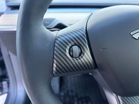 Used 2022 Tesla Model 3 Performance image 18