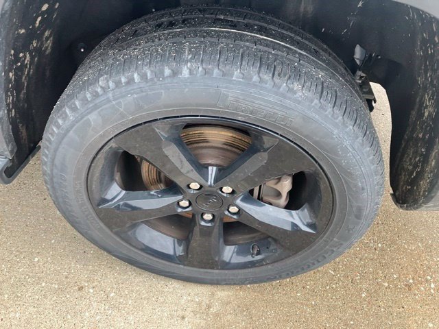 Used 2023 Jeep Grand Cherokee L Limited w/ Black Appearance Package AWD/4WD image 19