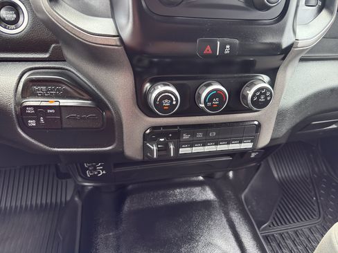 Used 2022 RAM 3500 Tradesman AWD/4WD image 21