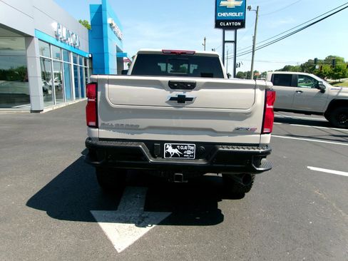 New 2026 Chevrolet Silverado 2500 ZR2 AWD/4WD image 4