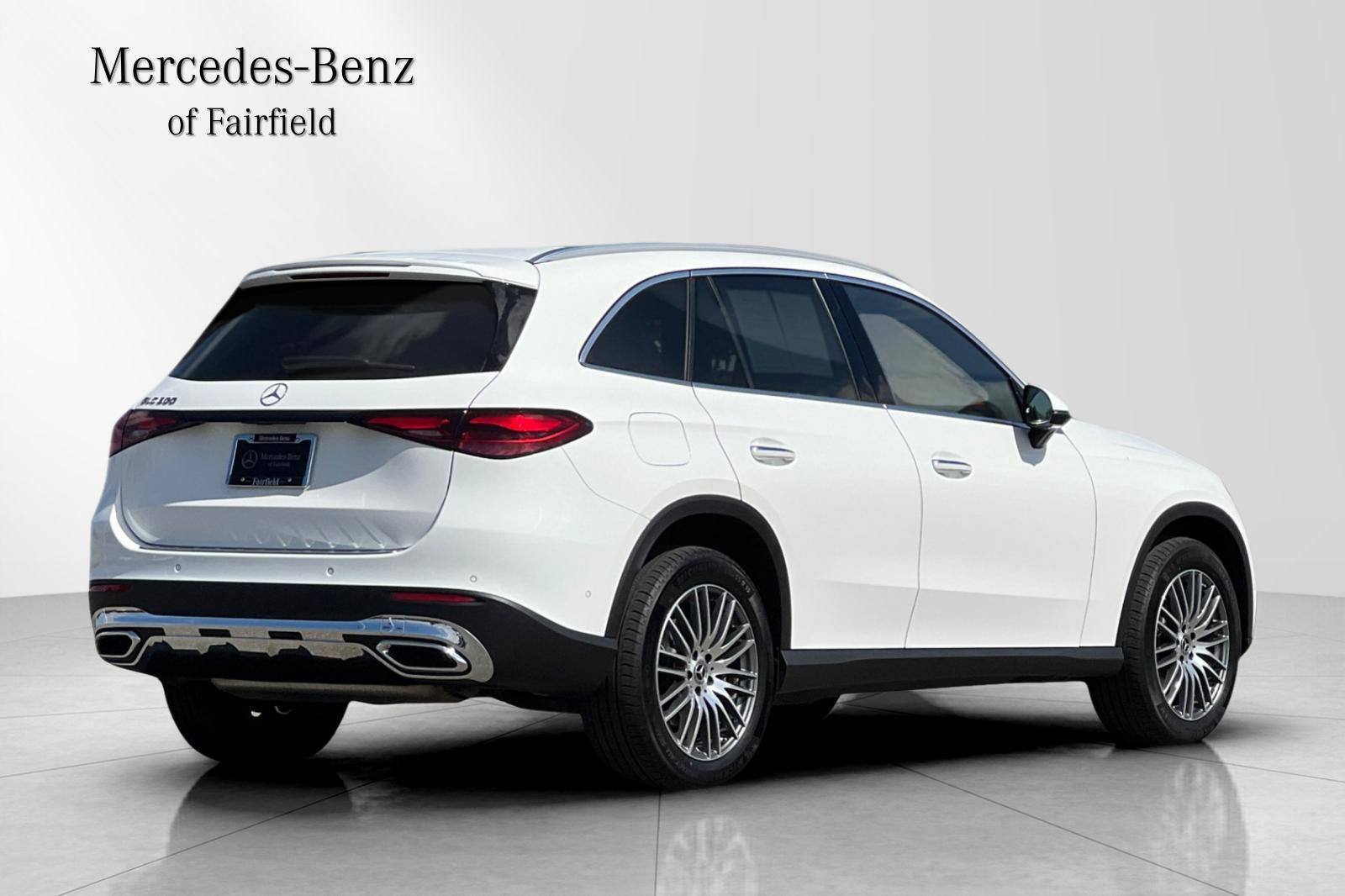 Used 2026 Mercedes-Benz GLC 300 image 2