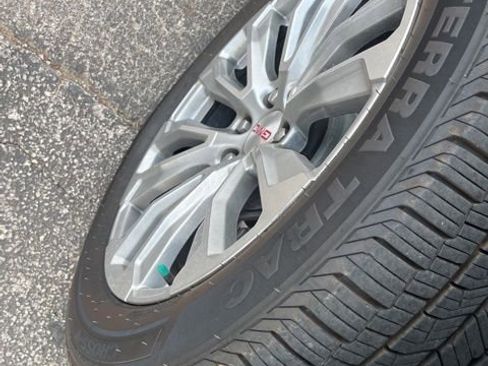 Used 2024 GMC Yukon Denali w/ Max Trailering Package image 7