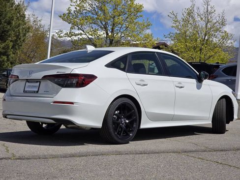 Used 2025 Honda Civic Sport image 10