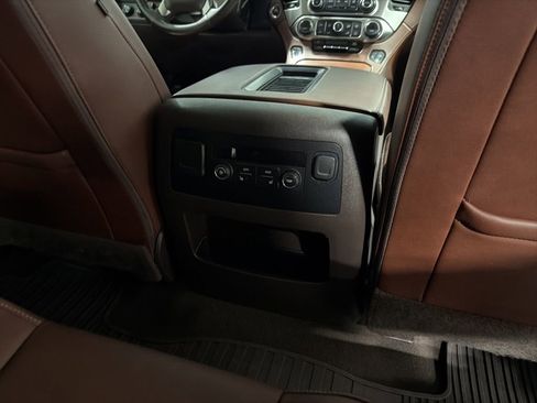 Used 2019 Chevrolet Suburban Premier w/ RST 6.2L Performance Edition image 20