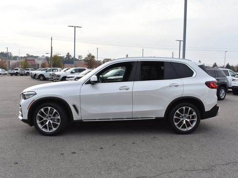 Used 2023 BMW X5 sDrive40i w/ Premium Package image 6