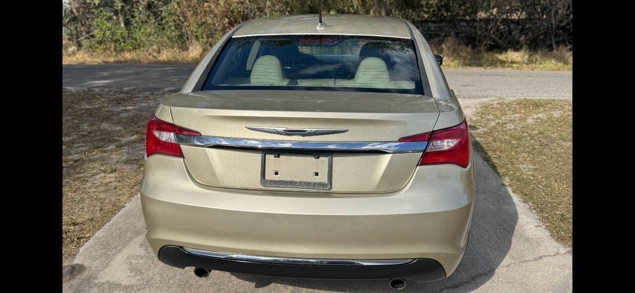 Used 2011 Chrysler 200 Limited FWD image 8