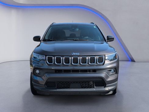 Used 2023 Jeep Compass Latitude AWD/4WD image 5