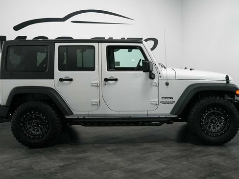 Used 2016 Jeep Wrangler Unlimited Sport w/ Quick Order Package 24S AWD/4WD image 8