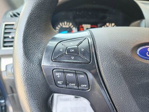 Used 2018 Ford Explorer XLT image 21