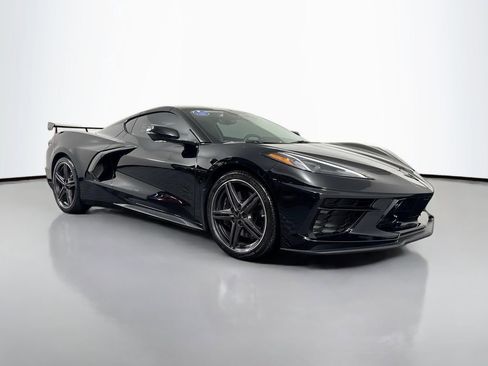 Used 2024 Chevrolet Corvette Stingray Premium Cpe w/ Z51 Performance Package image 3