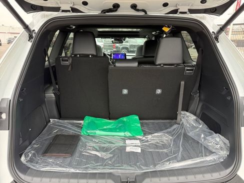 New 2026 Toyota Grand Highlander AWD Hybrid image 32
