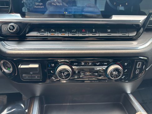 Used 2023 Chevrolet Silverado 1500 High Country w/ High Country Premium Package image 23