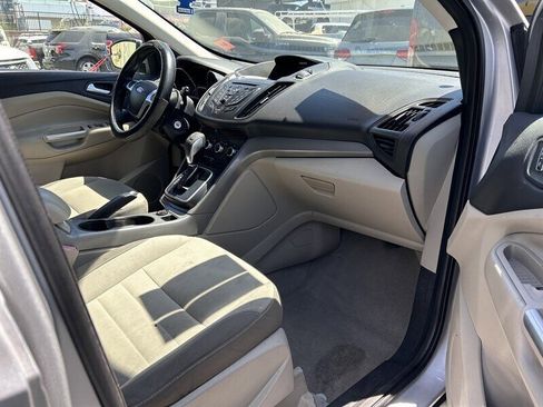 Used 2013 Ford Escape SE image 27