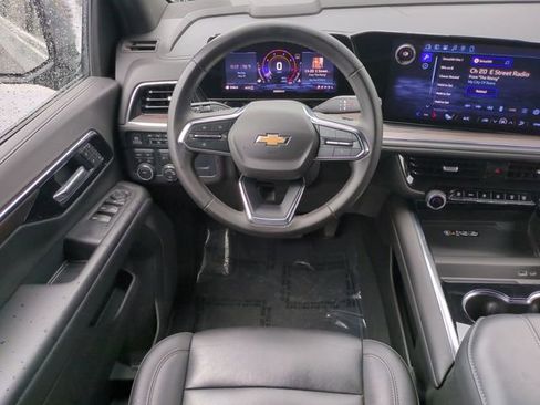 Used 2025 Chevrolet Tahoe LT AWD/4WD image 19