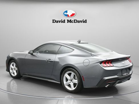 Used 2025 Ford Mustang EcoBoost image 10