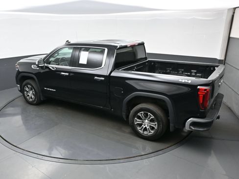 Used 2025 GMC Sierra 1500 SLT AWD/4WD image 35