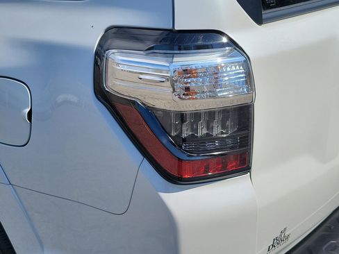Used 2024 Toyota 4Runner Limited AWD/4WD image 11