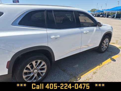 Used 2026 Buick Enclave Preferred FWD image 19
