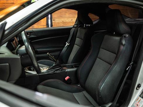 Used 2014 Subaru BRZ Premium w/ Popular Package #1B image 8