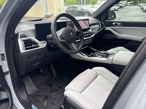 Used 2026 BMW X5 xDrive50e w/ M Sport Package AWD/4WD image 8