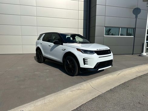 New 2025 Land Rover Discovery Sport Dynamic SE AWD/4WD image 3