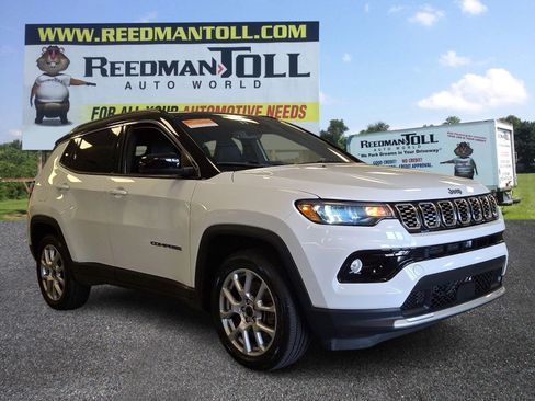 Certified 2025 Jeep Compass Limited AWD/4WD image 1
