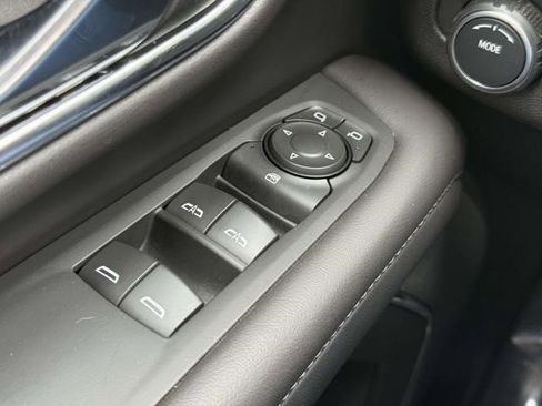 Used 2023 Chevrolet Suburban LS image 13