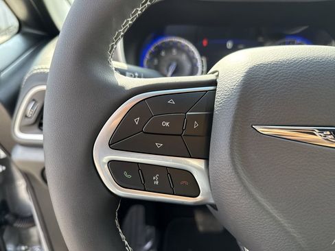 New 2026 Chrysler Pacifica Select FWD image 28