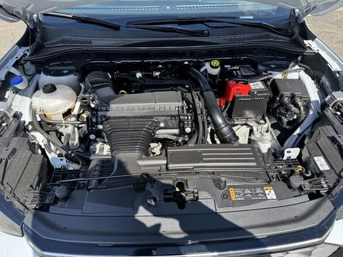 Used 2025 Ford Escape Platinum image 19