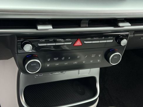 New 2026 Hyundai Ioniq 9 SEL image 13