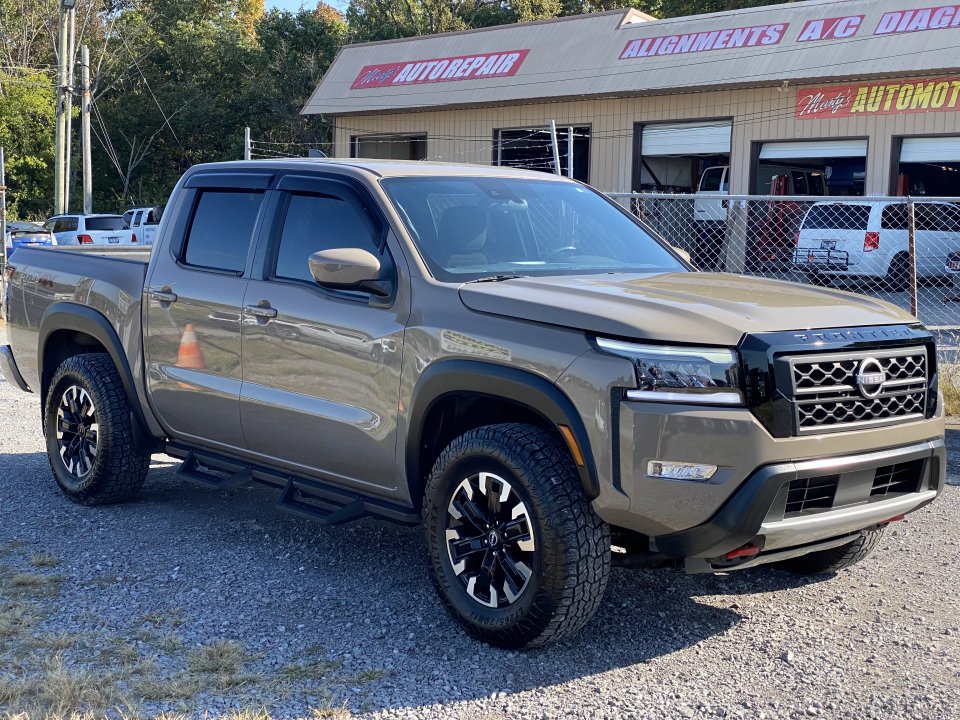 Used 2023 Nissan Frontier PRO-4X w/ Tow Package AWD/4WD image 3