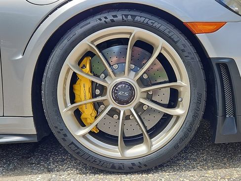 Certified 2019 Porsche 911 GT2 RS RWD image 11
