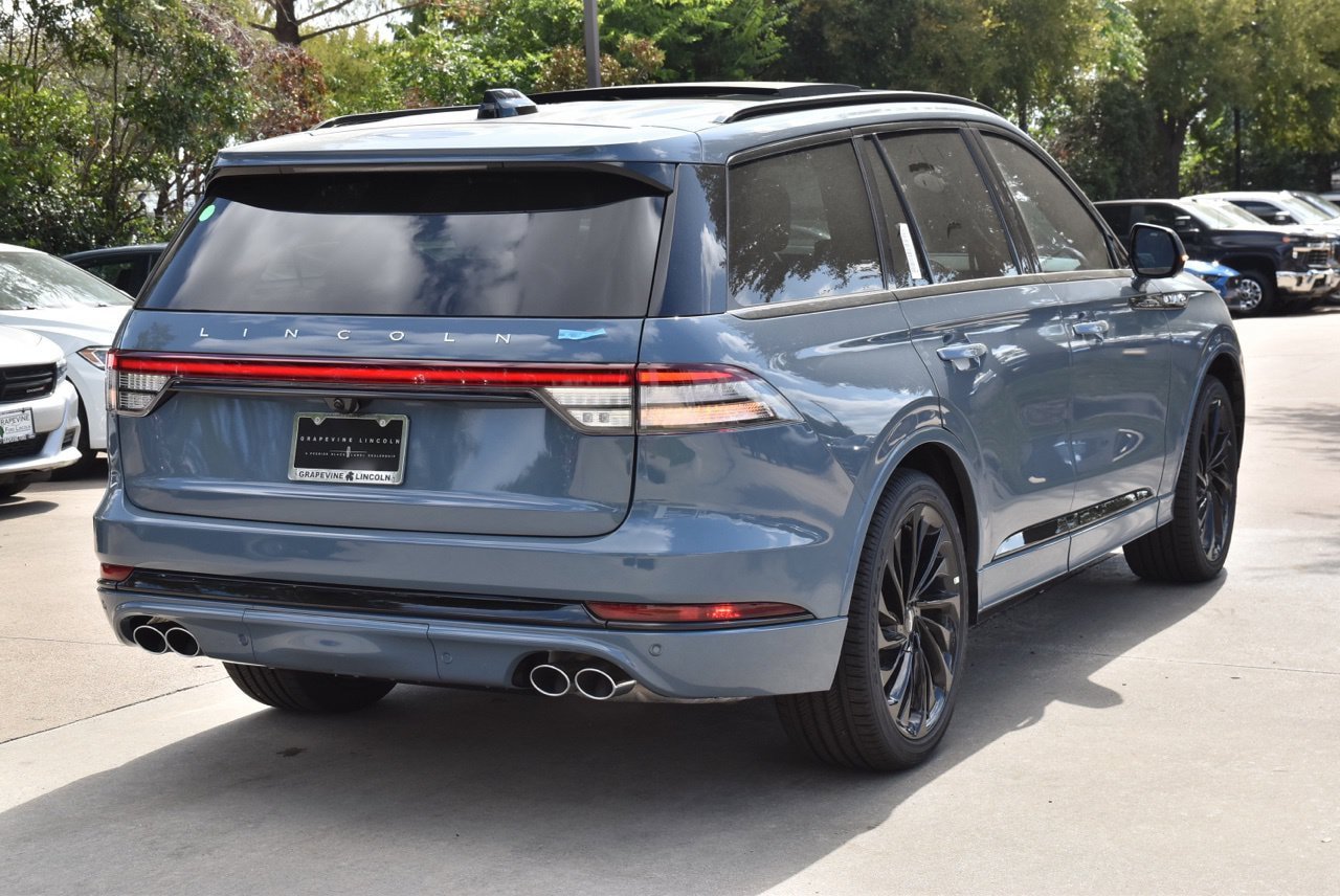 New 2027 Lincoln Aviator Reserve AWD/4WD image 7