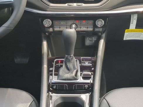 New 2026 Jeep Compass Latitude AWD/4WD image 17