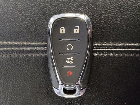 Used 2024 Chevrolet Malibu LT FWD image 32