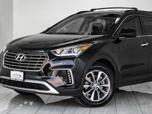 Used 2018 Hyundai Santa Fe SE image 53