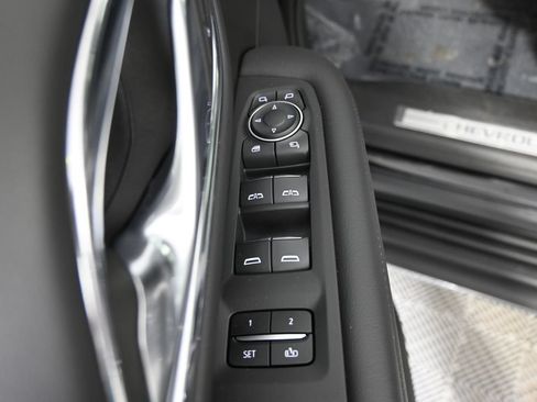 Used 2023 Chevrolet Tahoe Premier w/ Premium Package 2 AWD/4WD image 20