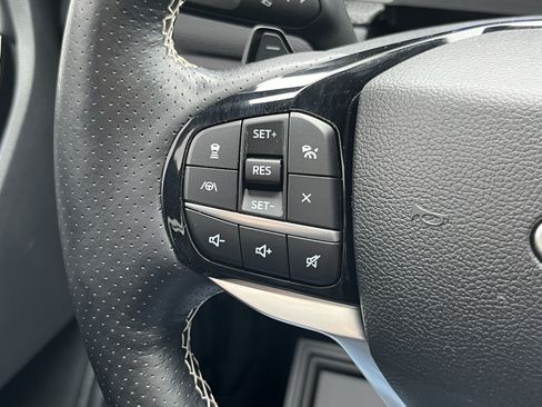 Used 2022 Ford Explorer ST w/ Equipment Group 401A AWD/4WD image 26