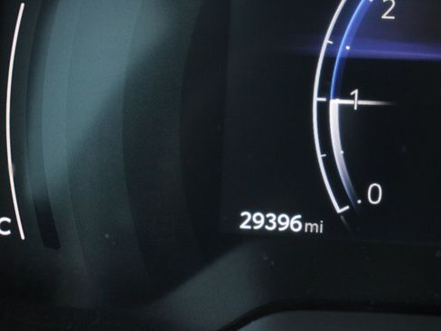 Certified 2023 Toyota Corolla Cross XLE image 29