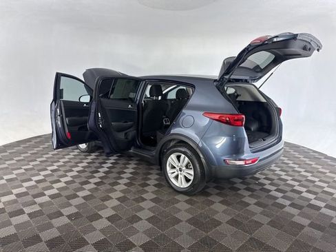 Used 2018 Kia Sportage LX FWD image 18