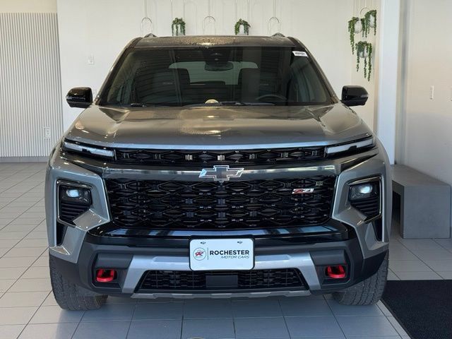 Certified 2025 Chevrolet Traverse Z71 w/ Driver Confidence Package AWD/4WD image 40