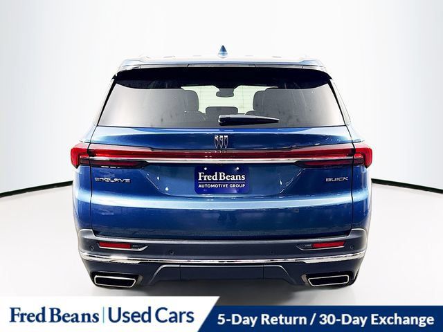 Used 2025 Buick Enclave Preferred FWD image 11
