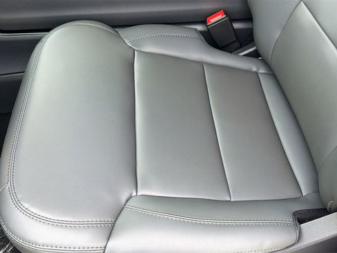 New 2026 Ford Expedition Active image 27